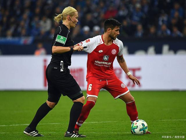 美因茨攻守俱佳,轻松战胜对手 美因茨攻守俱佳,轻松战胜对手