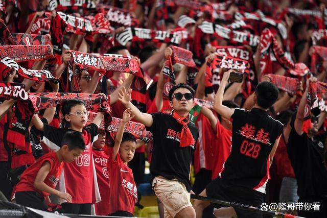 开云体育官方登录入口-包含精彩瞬间层出不穷，球迷尖叫不断的词条