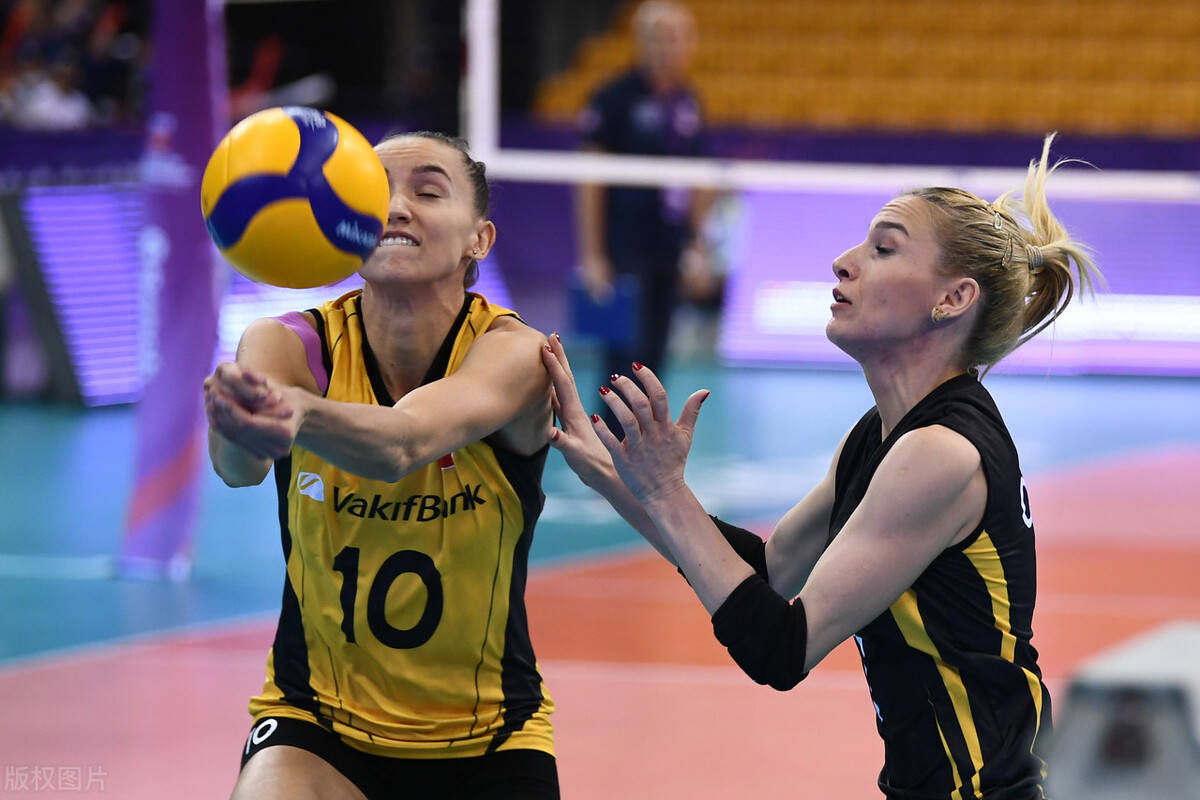 包含东北区球队实力碾压对手，获得胜利的词条