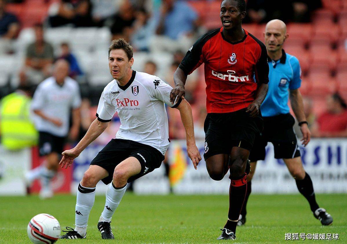 关于莱切斯特城在客场不敌，榜首宝座险象环生的信息