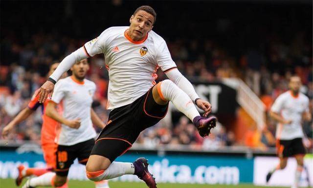 格拉纳达绝杀险胜，主场保持不败